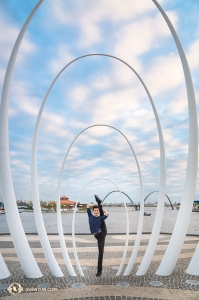 Šīs ir pēdējās turnejas dienas. Shen Yun New York Company un dejotājs Alberts Jans noslēdz savu uzstāšanos Austrālijā. (Fotogrāfijas autors: vadošais dejotājs Keņdzji Kobajaši)
