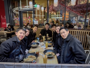 Janvāris Edinburgā mēdz būt aukstākais mēnesis, bet nekas nespēj sasildīt labāk kā bļodiņa japāņu ramen zupas.